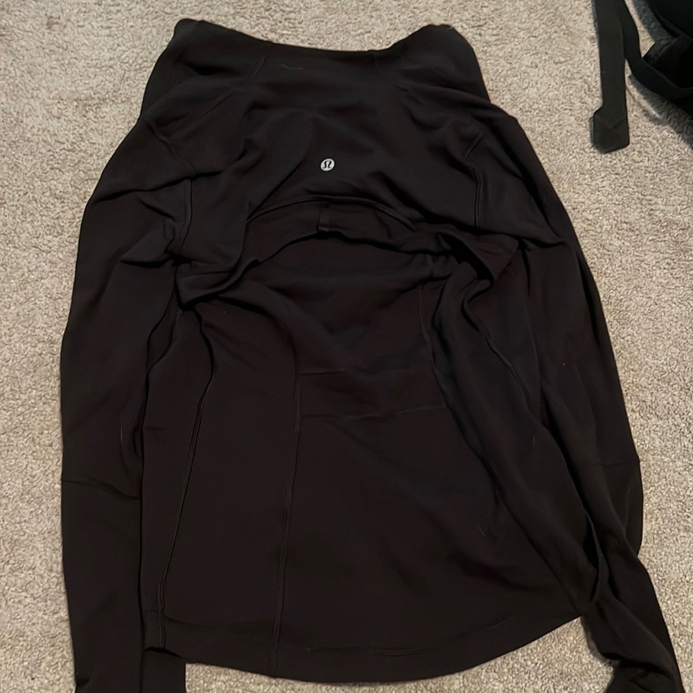 size 2 perfect condition worn 2 times black define jacket Luon*